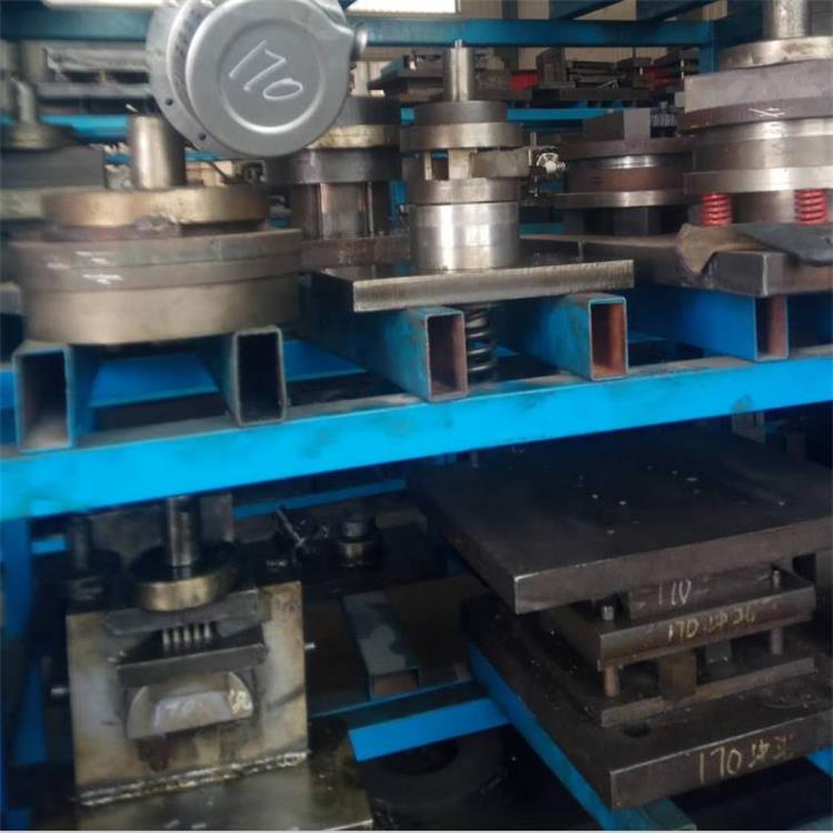 衝壓件廠模具製造條件及水平對衝（chōng）壓（yā）方案的製約 