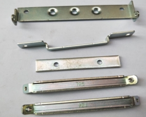 確（què）定衝壓件模具結（jié）構形式（shì）得要解決哪些問題（tí）