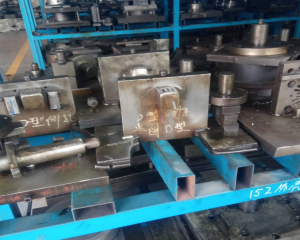 衝模（mó）零件使用場合不同其表麵粗糙度（dù）要求不同